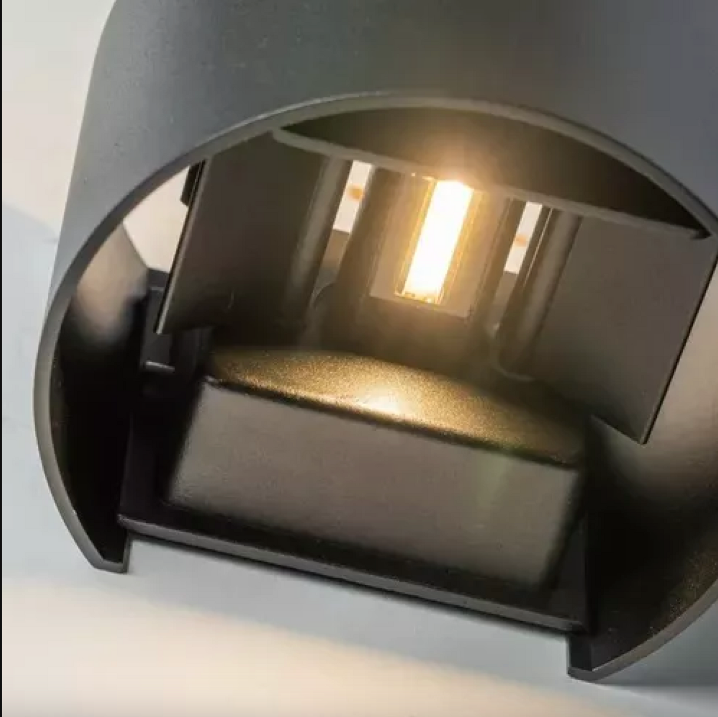 Aplique Led Semi Redondo ajustable 10w